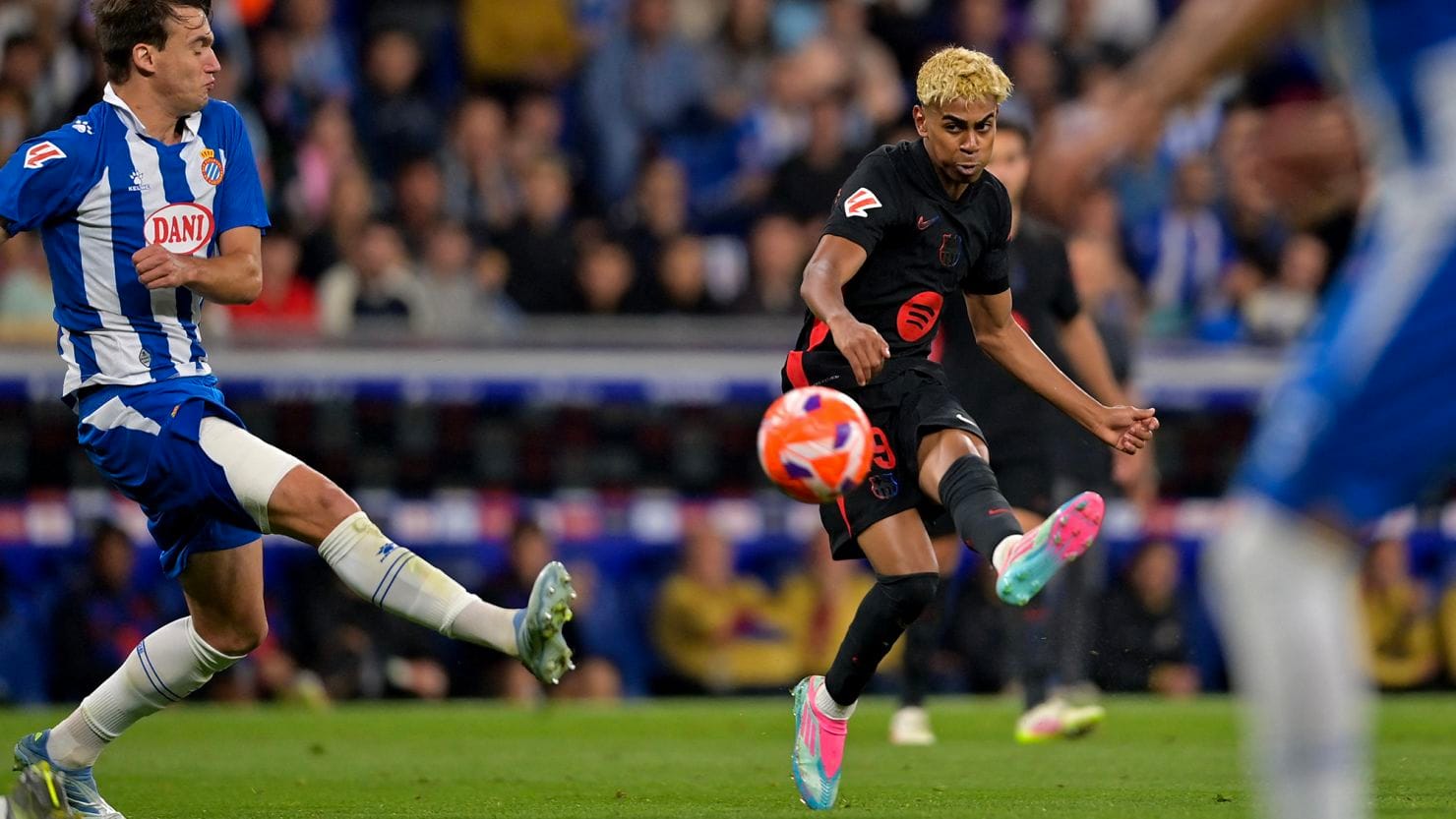 Lamine Yamal’s Golden Feet & Raphinha’s Praise: Barcelona’s Title Charge Just Got Legendary
